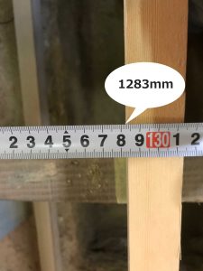 打つ基礎の寸法に木材を置く