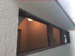 窓の庇