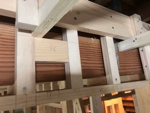天井下地の壁際に下地を付ける